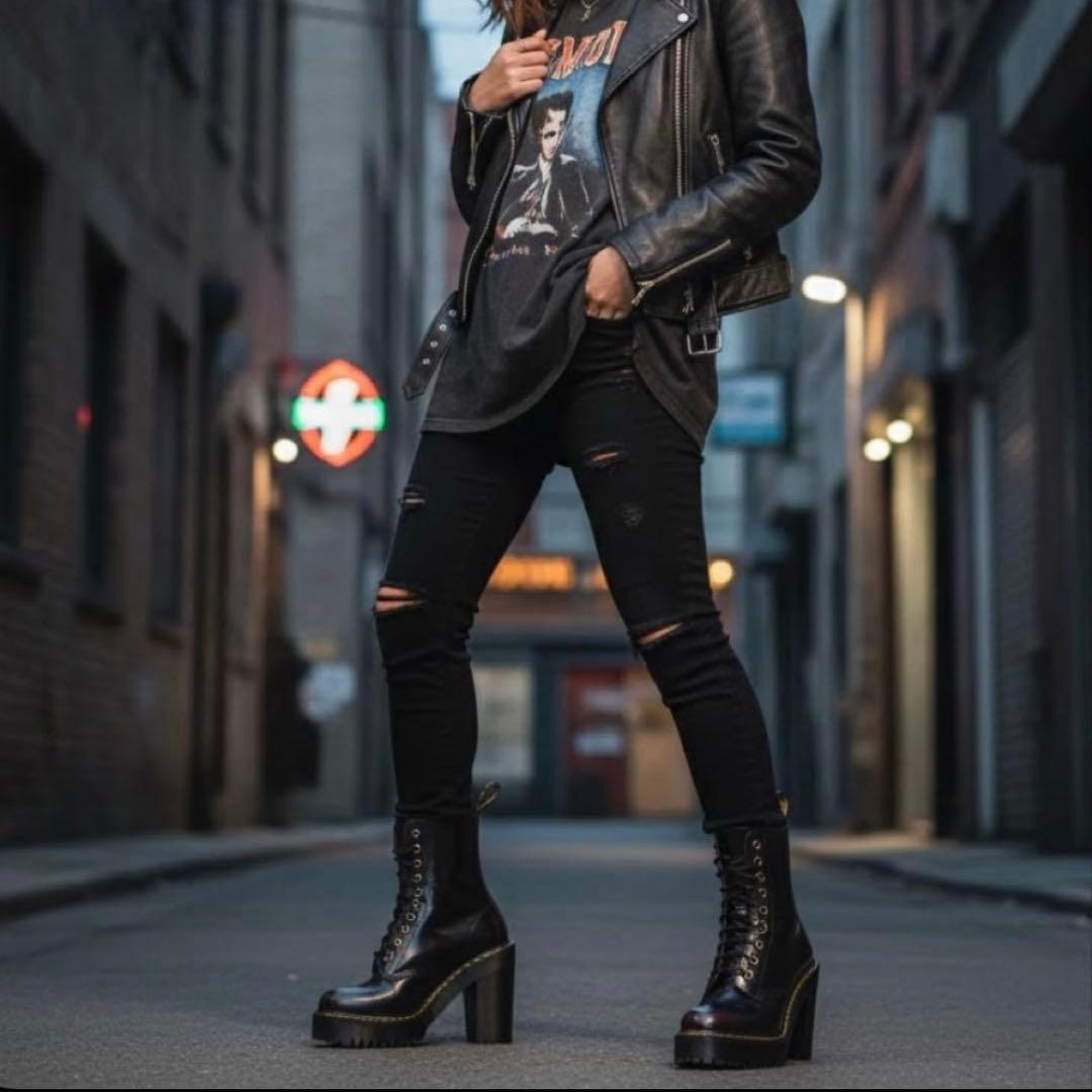 ★新品未使用★Dr.Martensドクターマーチン KENDRA10ホールブーツ