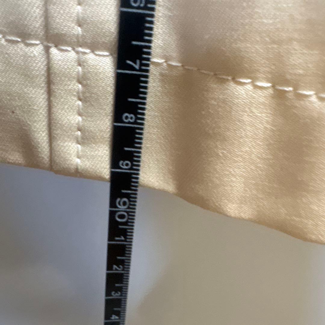 レディースBURBERRY ホワイトコートライナーなしの為値下したよ。入学式に！