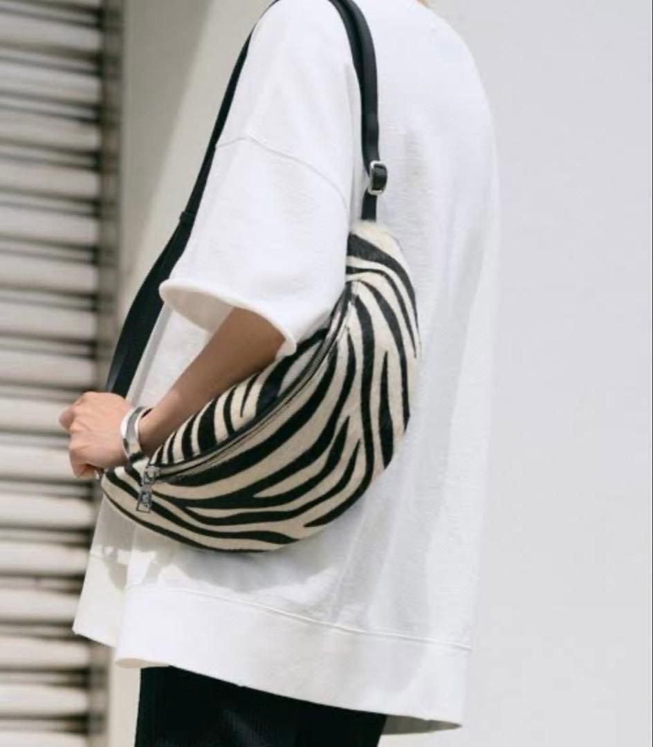 週末SALE ＊ MARCO MASI ゼブラ柄 ハラコ レザーボディバッグ