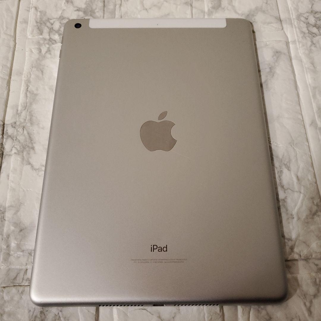 132 iPad 6世代 32GB SIMフリー シルバー