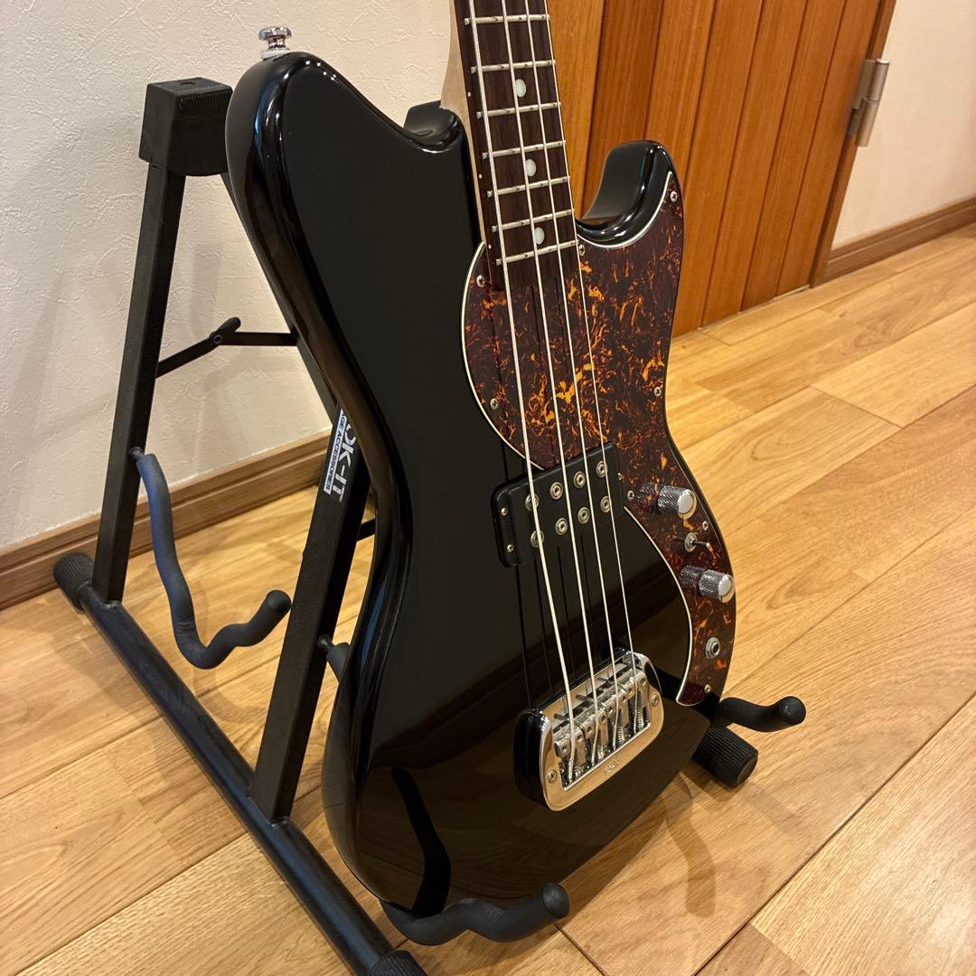 ベース G&L Tribute Series Fallout Bass