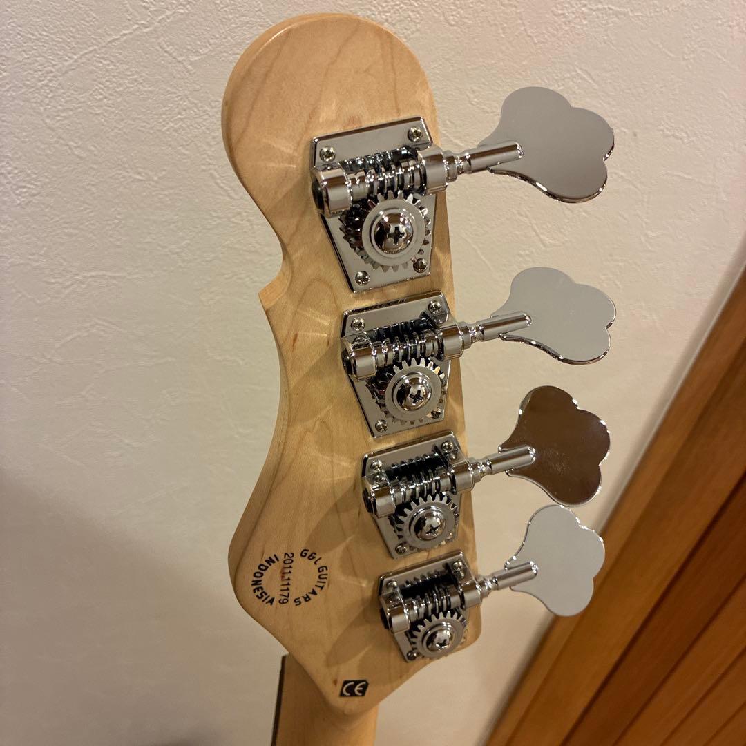 ベース G&L Tribute Series Fallout Bass