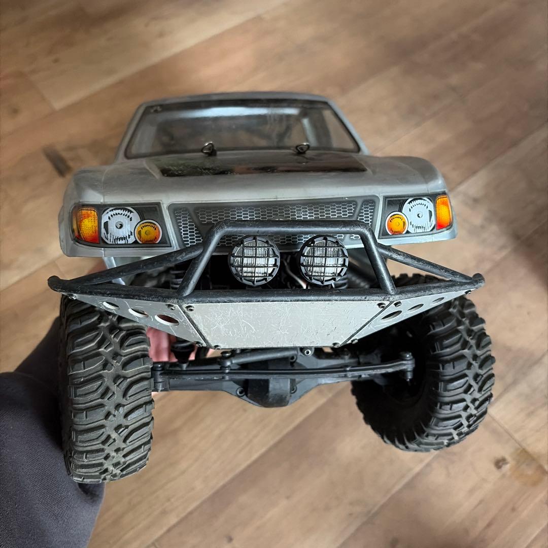 W*d様 Axial SCX10 オフロードラジコンカー