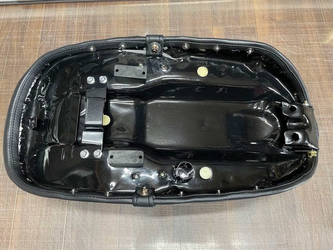 DAXダックス社外ローダウンシートST50 70張替え6v12v