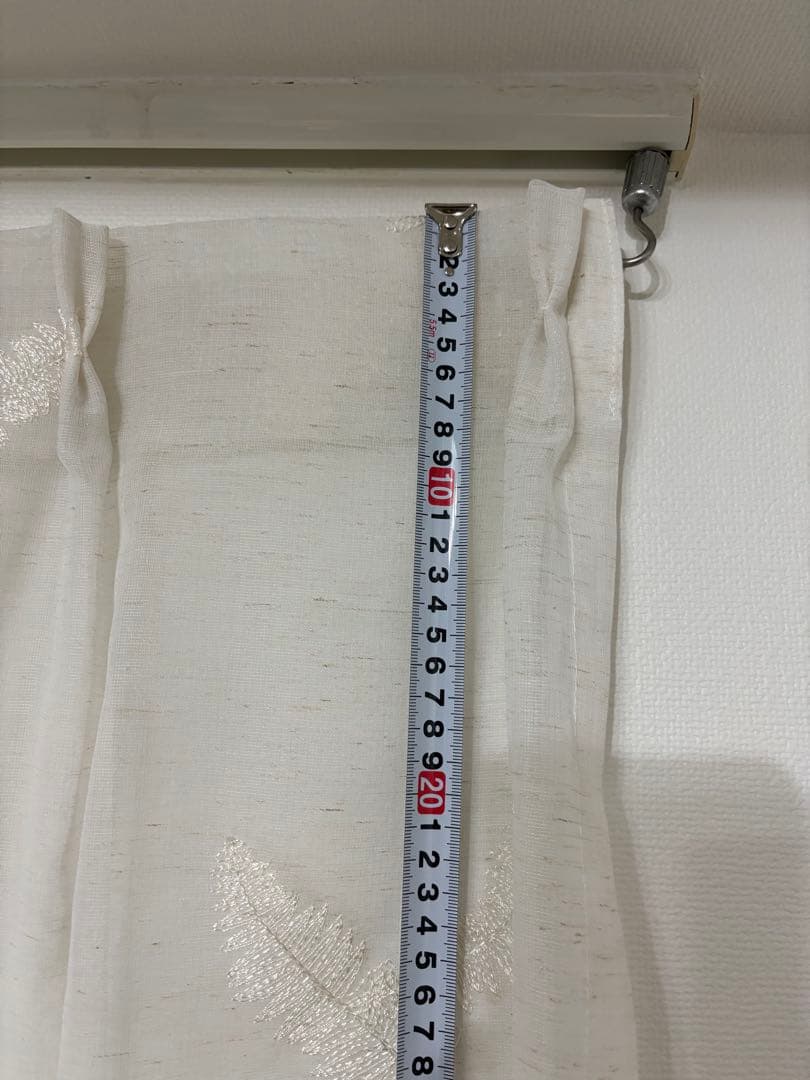 〈中古美品〉ニトリ ミスト3 カーテン 100X135 2枚セット　レース付き