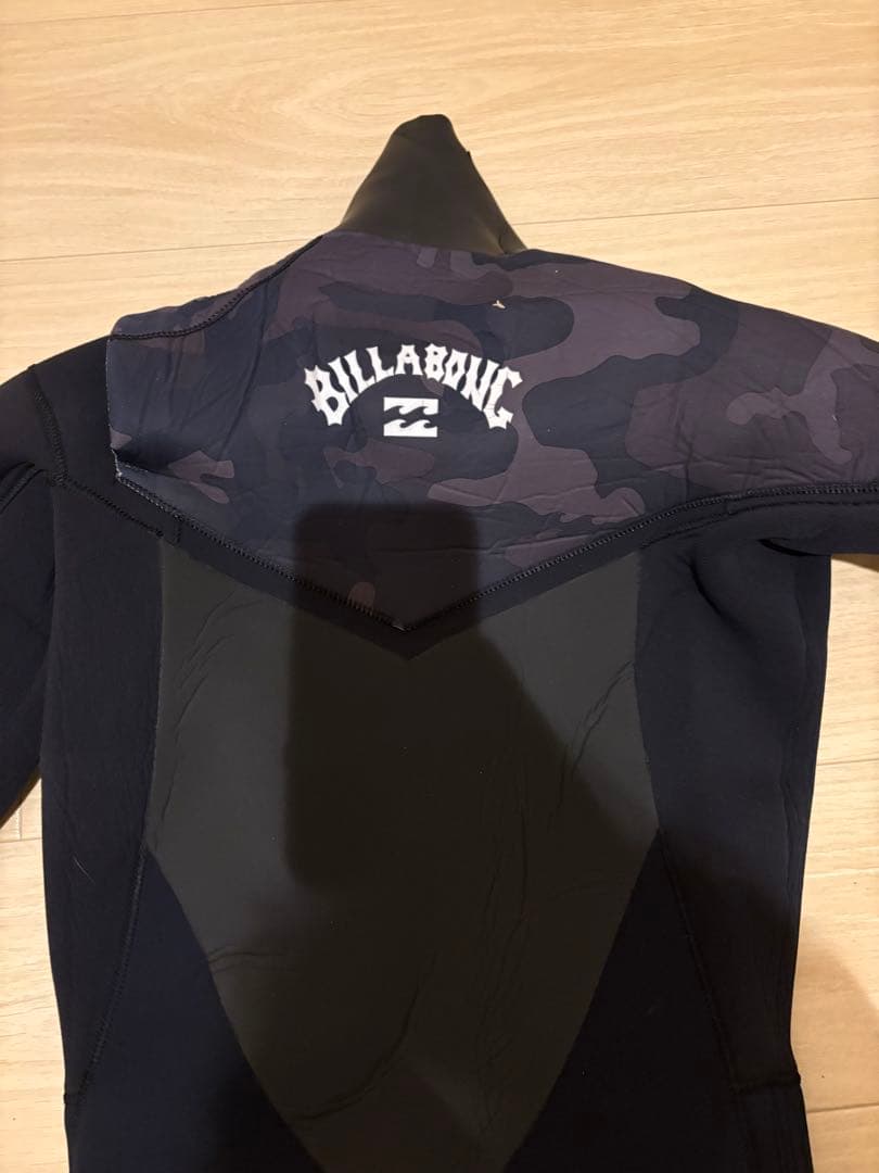 BILLABONG ブラック ウエットスーツ セミドライ　XL