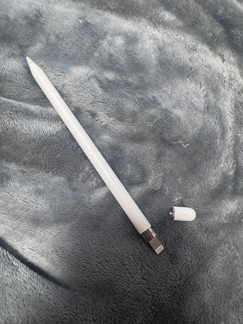 iPad第6世代 本体 シルバー セルラーモデル Apple Pencil付