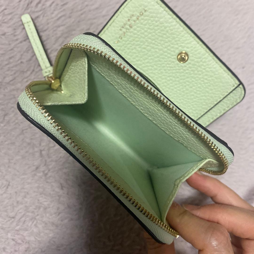 TORY BURCH 折り財布　コンパクト