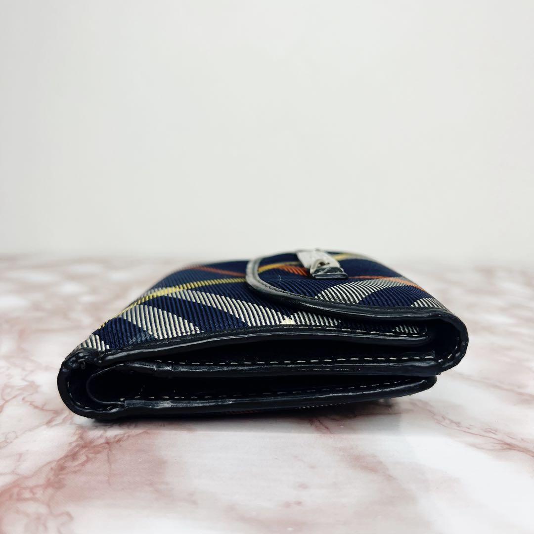 【極美品】BURBERRY 二つ折り財布　折り財布40