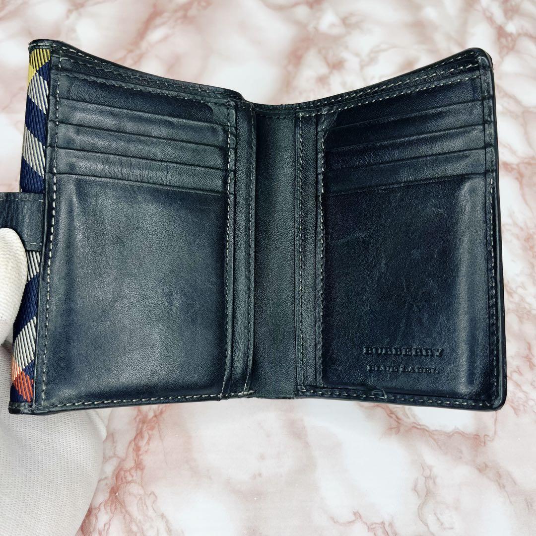 【極美品】BURBERRY 二つ折り財布　折り財布40