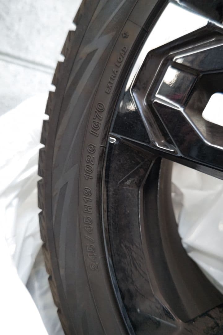  19インチ 正規購入&タイヤホテル保管 ブラックホイール スタッドレス