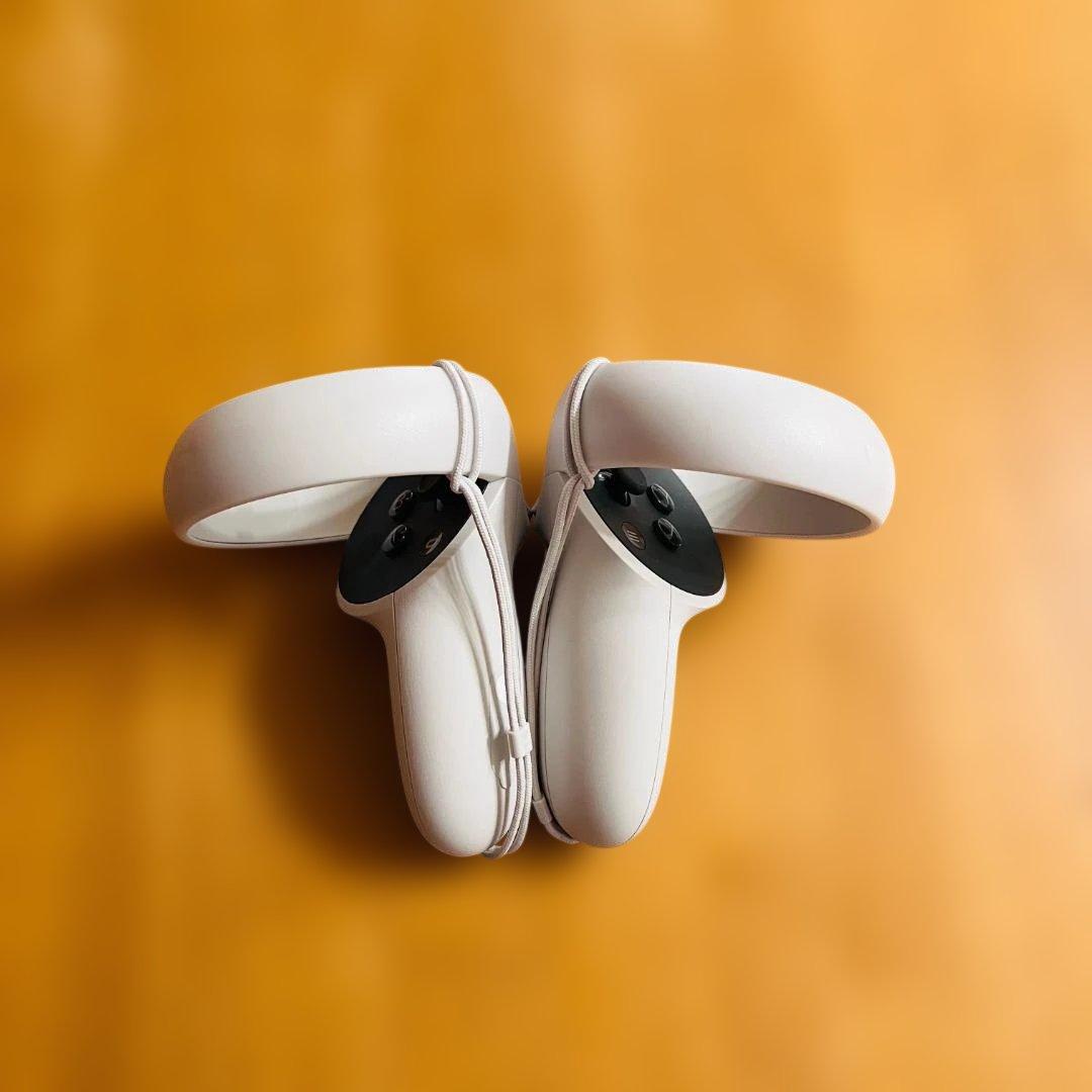  Quest 2 64GB VRヘッドセットとコントローラ