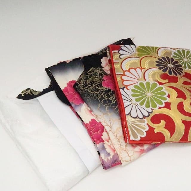 ぽよん☆☆☆✾ｍ2048＊美品 正絹 金駒刺繡 蝶 トール 振袖3点セット