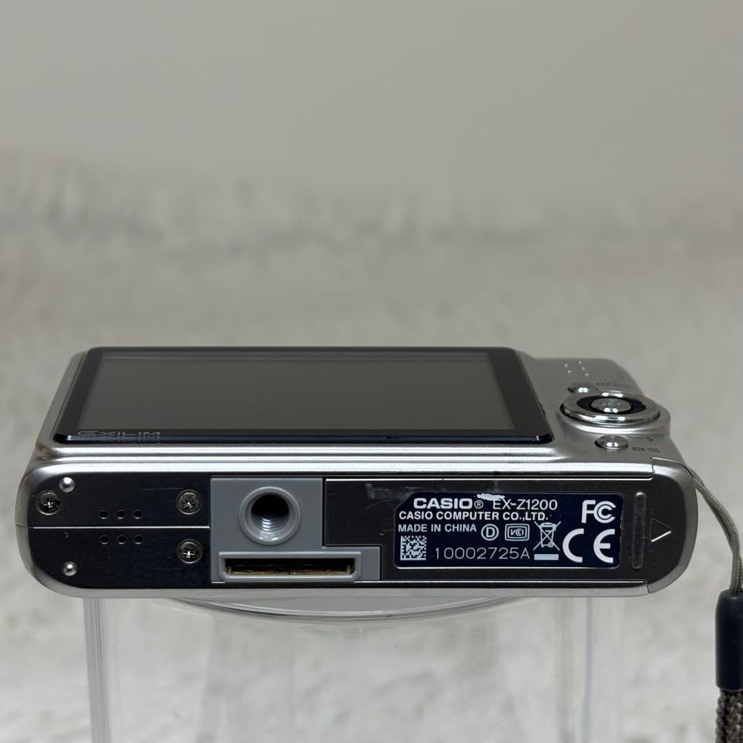 CASIO カメラ　エクシリム　EX-Z1200 シルバー　コンデジ　動作品