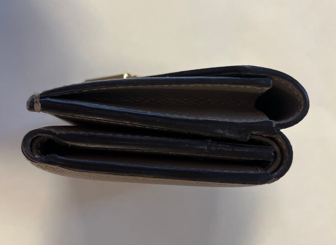 【FENDI】三つ折り財布