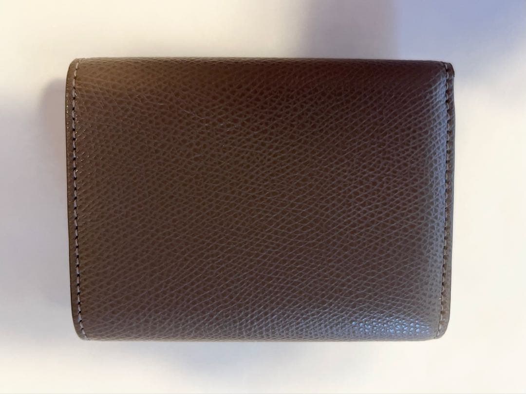 【FENDI】三つ折り財布