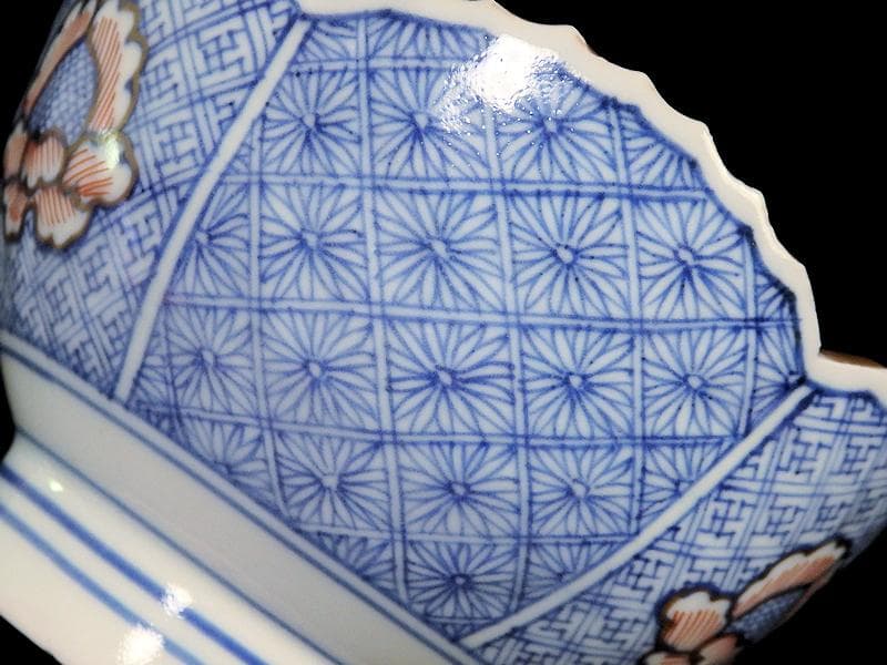 古伊万里　染錦　陽刻　葉文様　四方襷紋輪花鉢　向付　AS-CBp