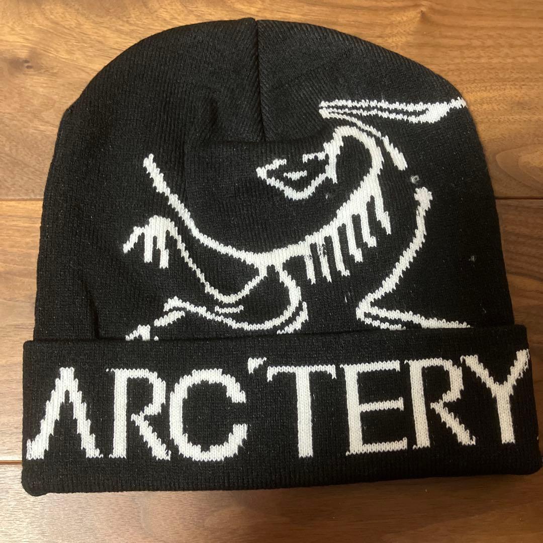 ビーニー 2点セット (supreme, arc’teryx,)まとめ売り‼️