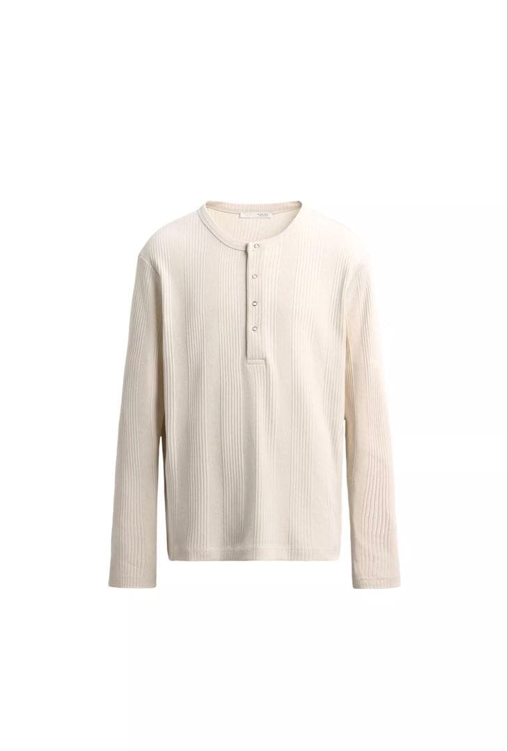 【美品】ZARA テクスチャー入りヘンリーネックTシャツ