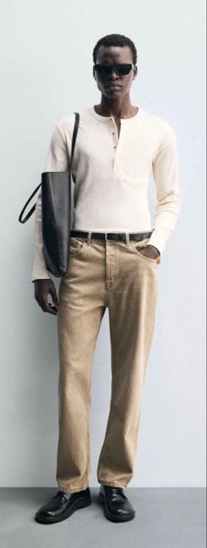 【美品】ZARA テクスチャー入りヘンリーネックTシャツ