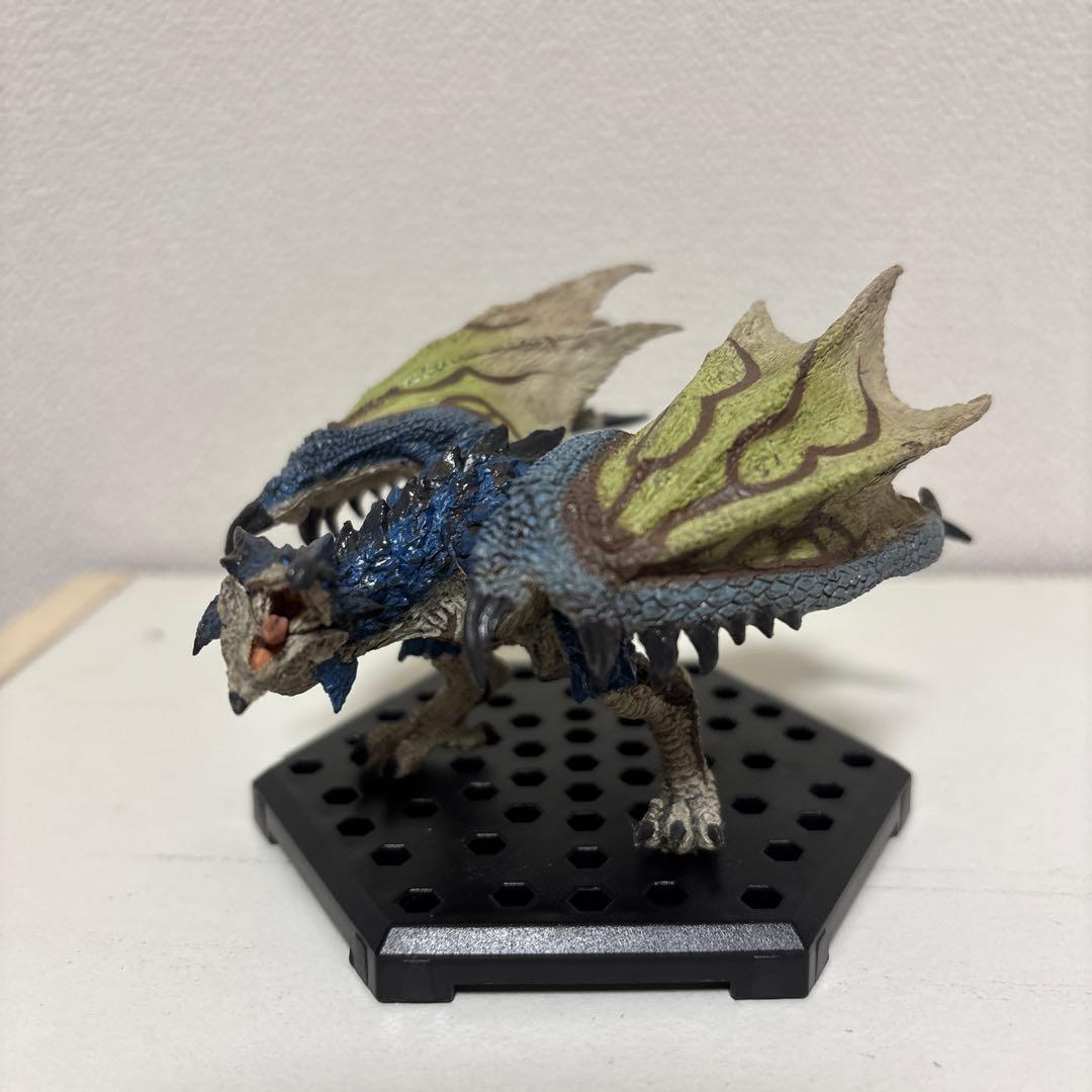 モンスターハンター 4体　フィギュア
