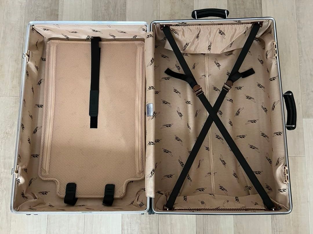 リモワ CLASSIC FLIGHT CHECK IN 84 L 4輪