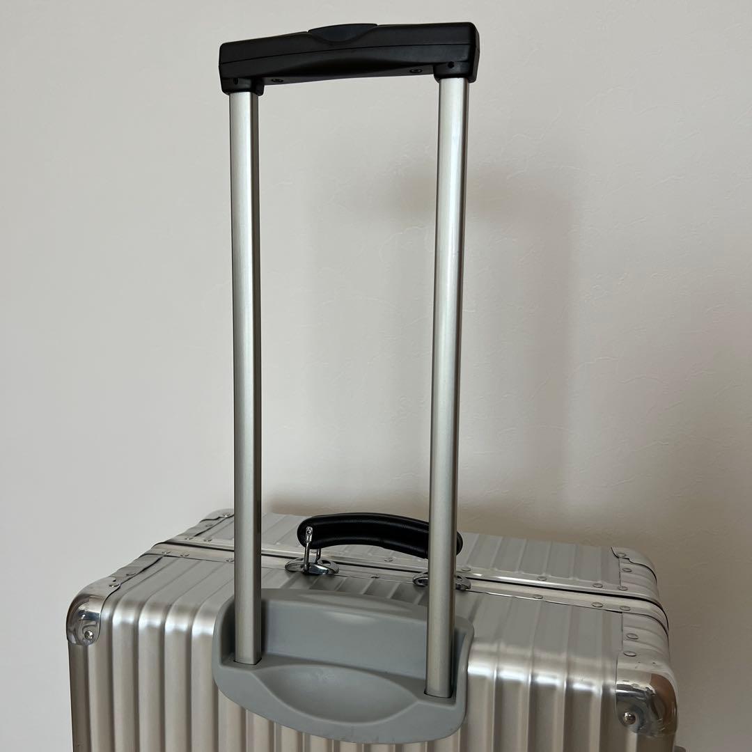 リモワ CLASSIC FLIGHT CHECK IN 84 L 4輪
