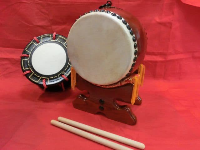 飾り太鼓5寸バチ付&締め太鼓セット　新品未使用