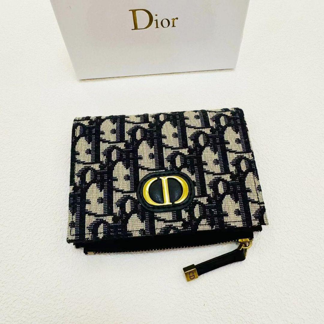 【極美品】 二つ折り財布 レディース