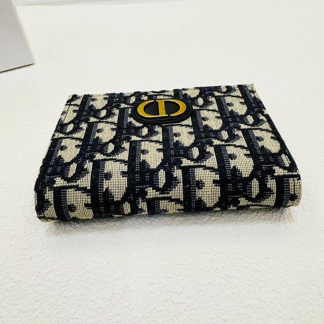 【極美品】 二つ折り財布 レディース