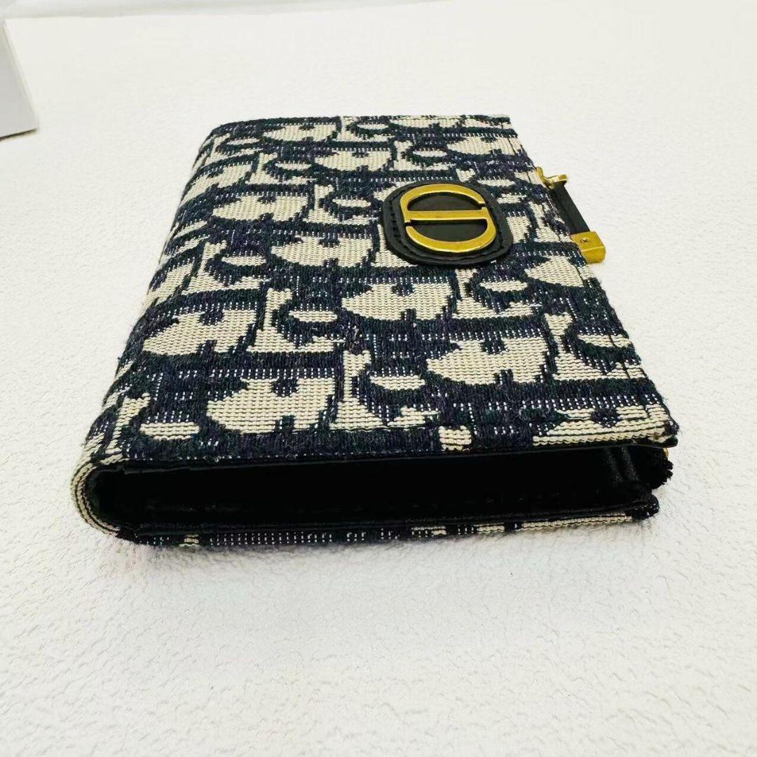 【極美品】 二つ折り財布 レディース