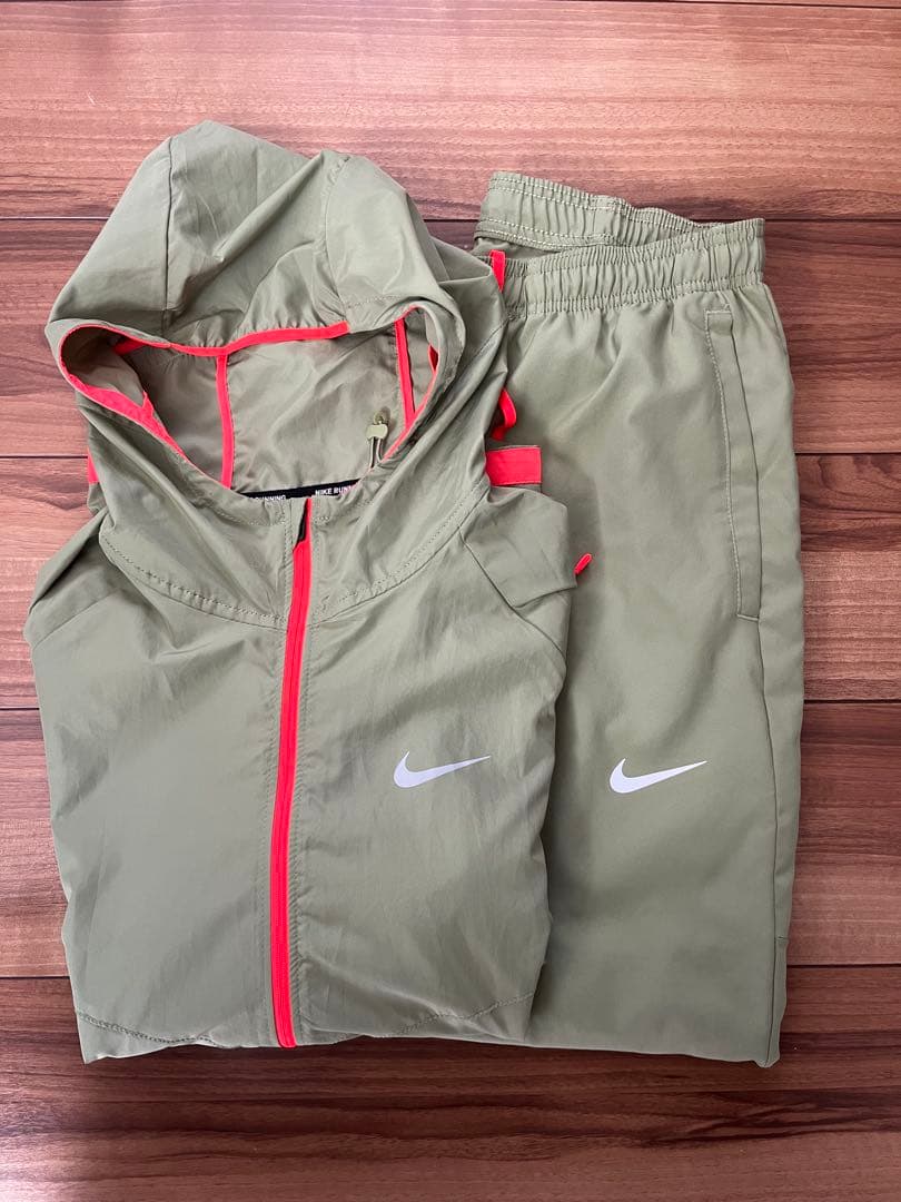 NIKE ナイキ　ウインドブレーカー　上下
