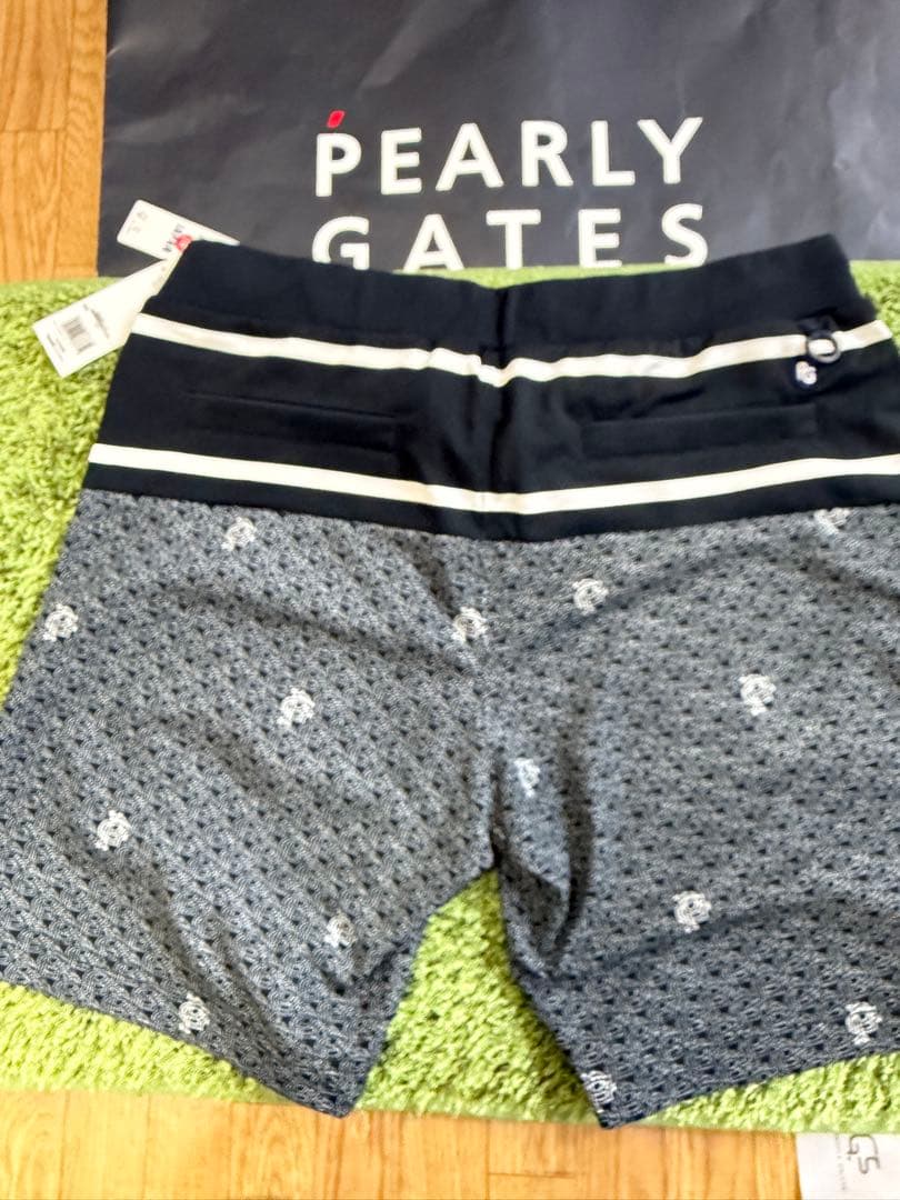 ぽ*む様 ¥30,800【PG/6】パーリーゲイツ モノグラムハーフパンツショー