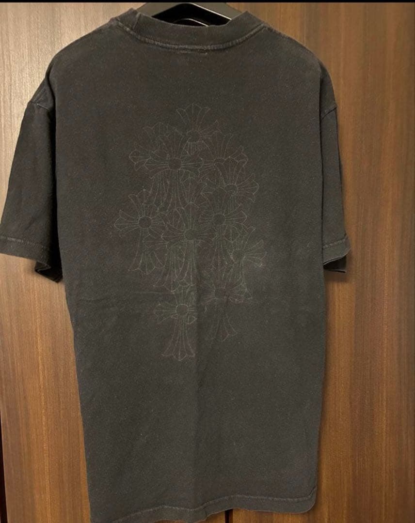 クロムハーツ　ホースシュー　セメタリークロスプリント　ポケット付きTシャツ