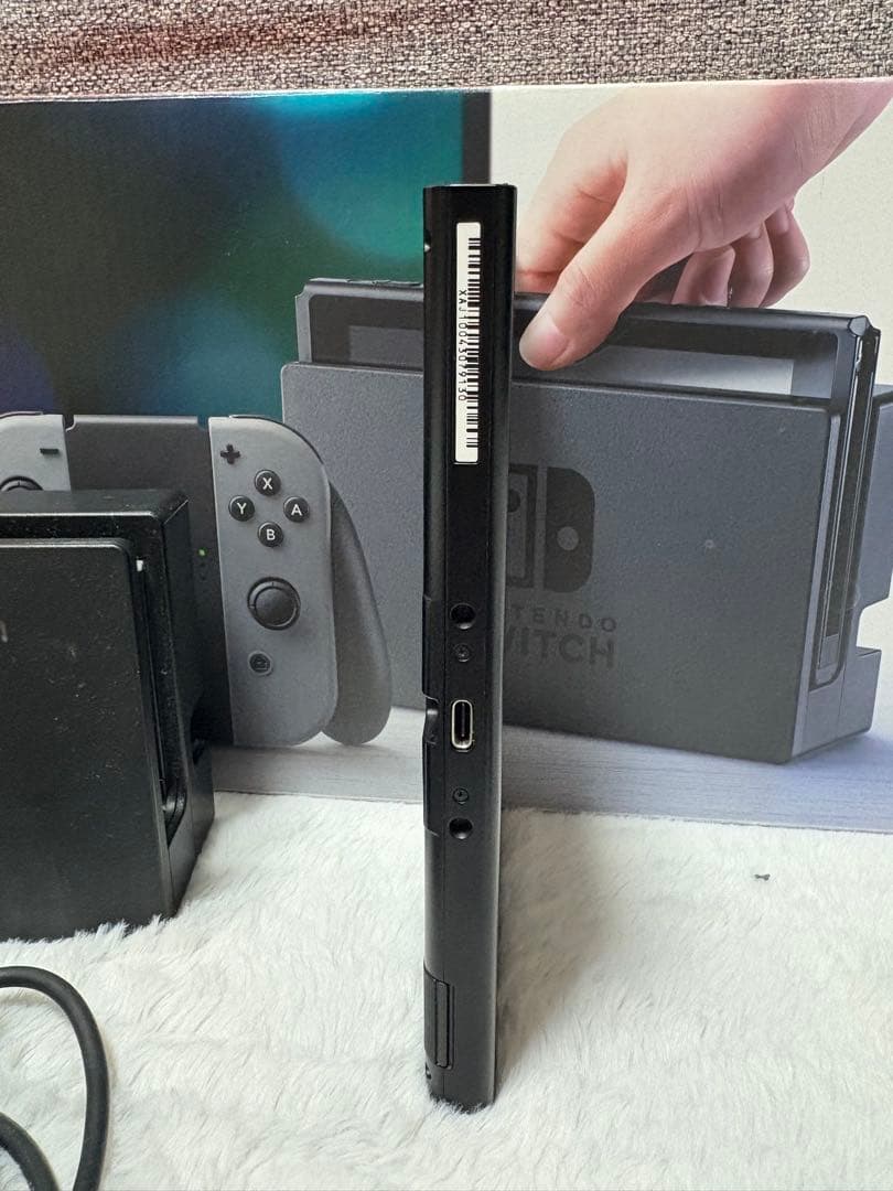 (美品)Nintendo Switch 2018製 128GB SDカード付き