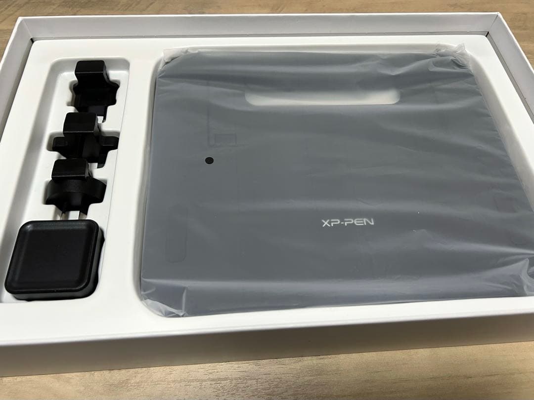 XP-PEN Artist 13.3 Pro 　液タブ