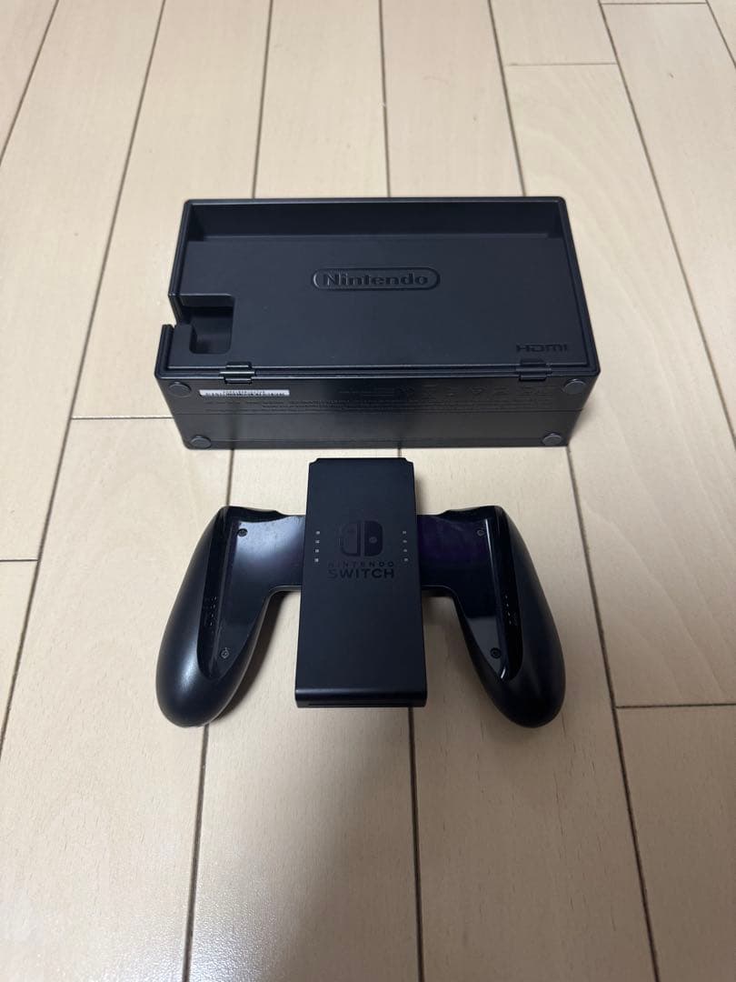 Nintendo Switch ネオンブルー/ネオンレッド 本体および周辺機器