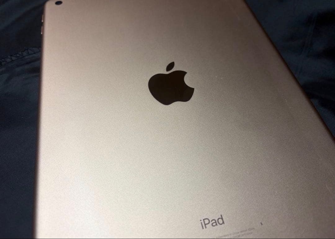 Apple iPad 第6世代 32GB