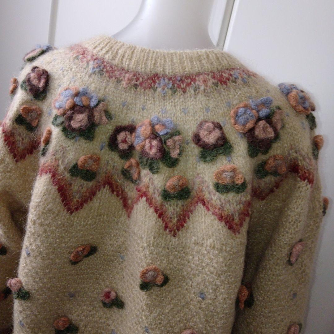 RT-64399　　★未使用★HANDKNIT★カーディガン★刺繍★立体★