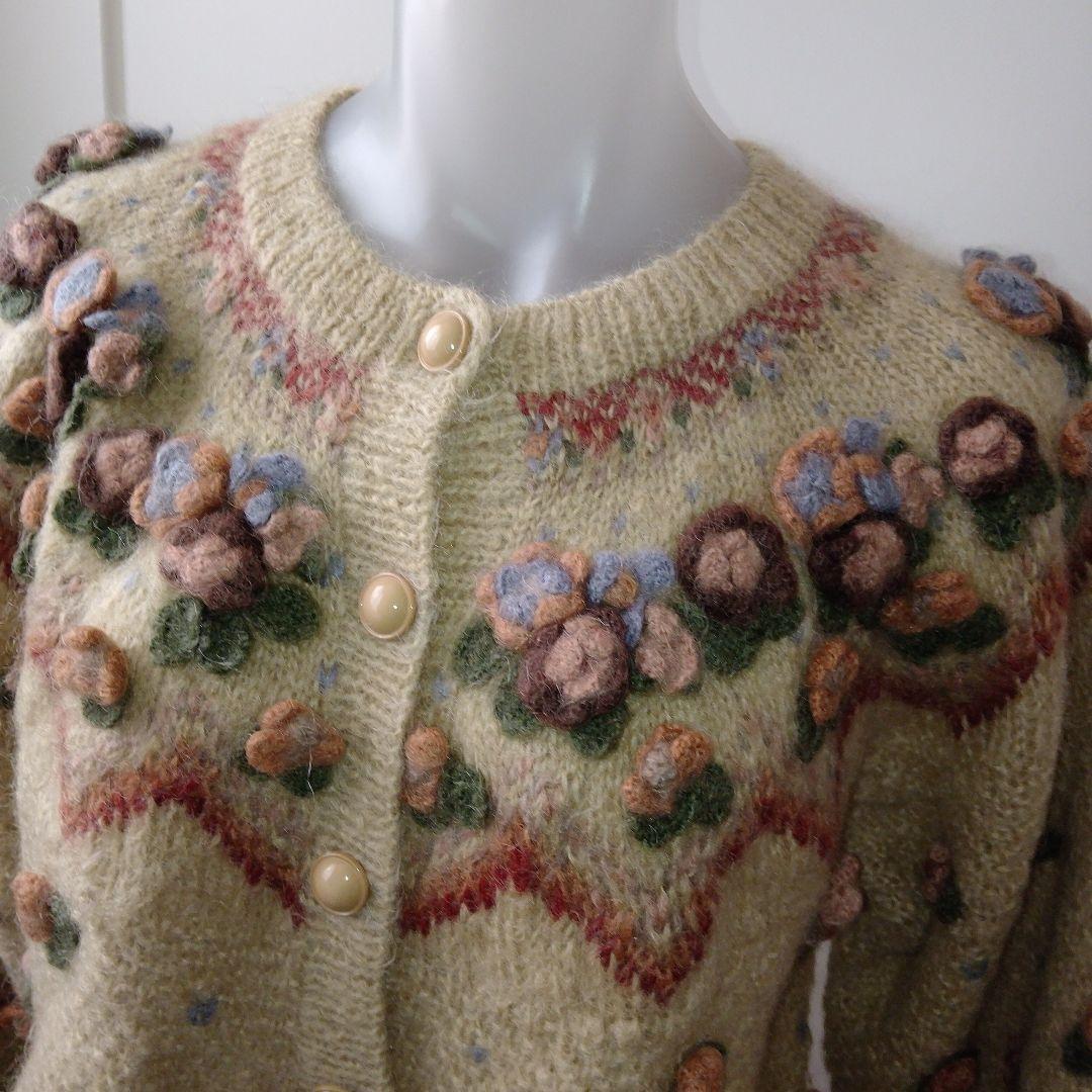 RT-64399　　★未使用★HANDKNIT★カーディガン★刺繍★立体★