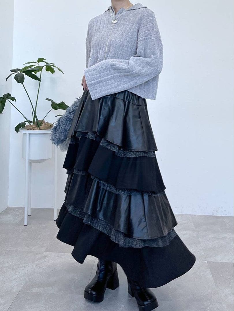 ラメメッシュティアードスカート メッシュ生地×フェイクレザー ハレ