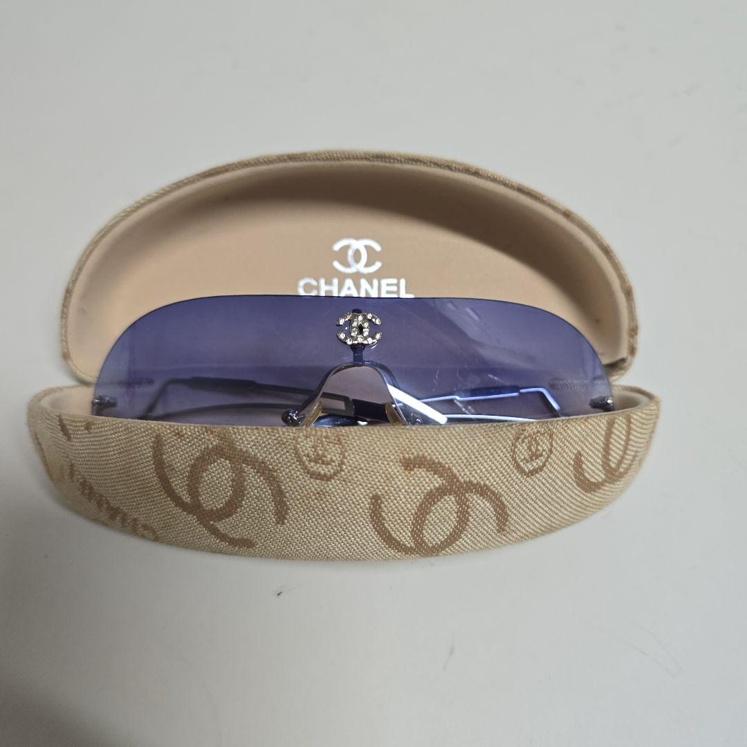 CHANEL グラデーションブルー サングラス