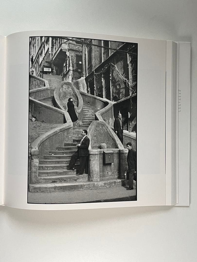 アート・デザイン・音楽 Henry Cartier Bresson Photographer