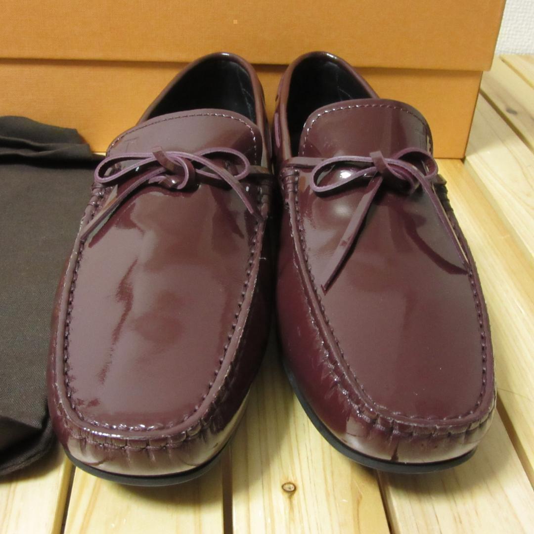 新品 TOD'S ゴンミーニ ドライビングシューズ パテント ボルドー UK6