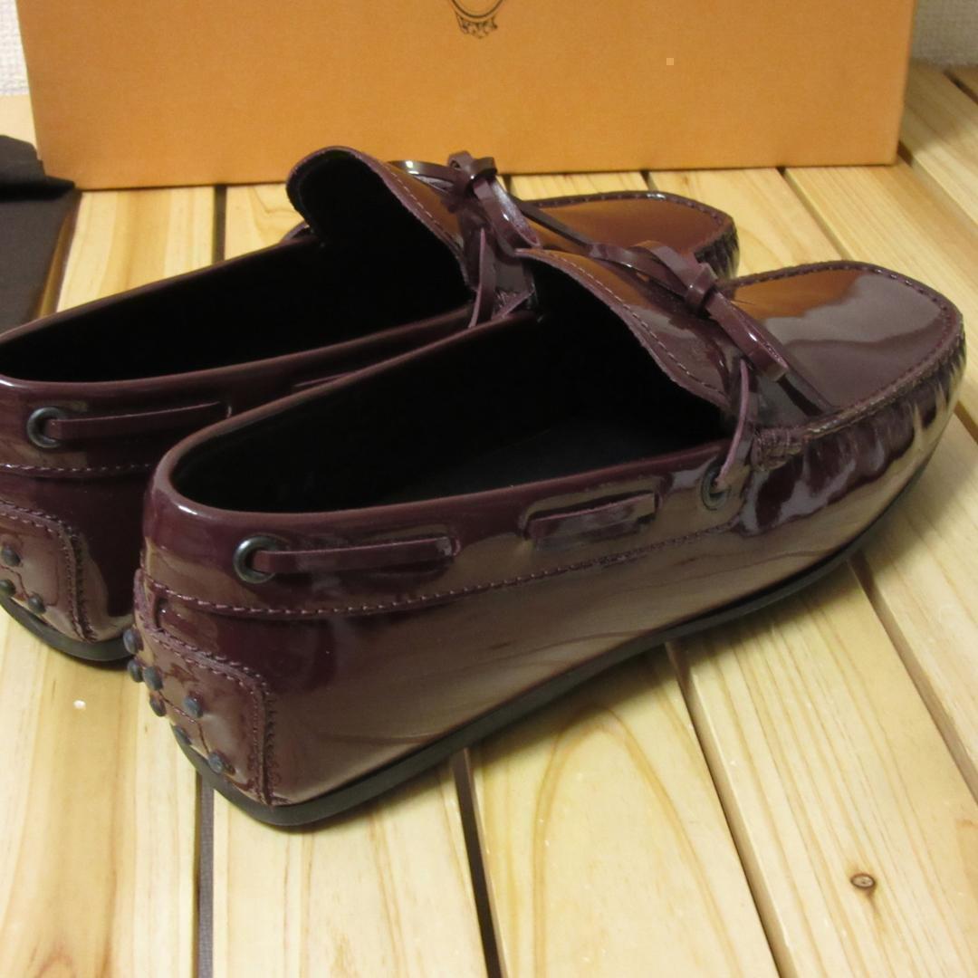 新品 TOD'S ゴンミーニ ドライビングシューズ パテント ボルドー UK6