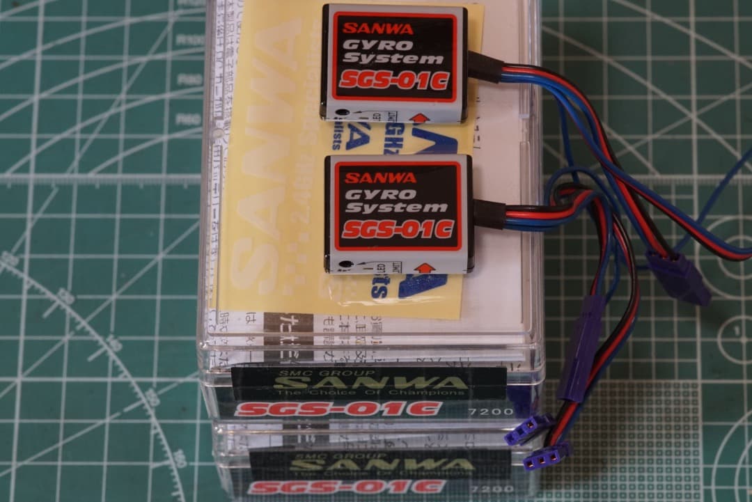 【美品】サンワ SGS-01C ジャイロシステム 2個セット（SSR対応）