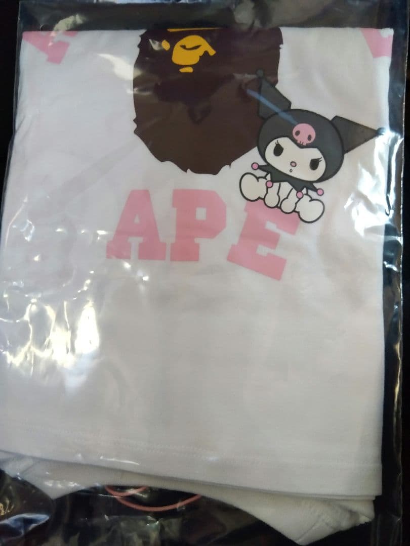 A BATHING APE サンリオコラボ Tシャツクロミ