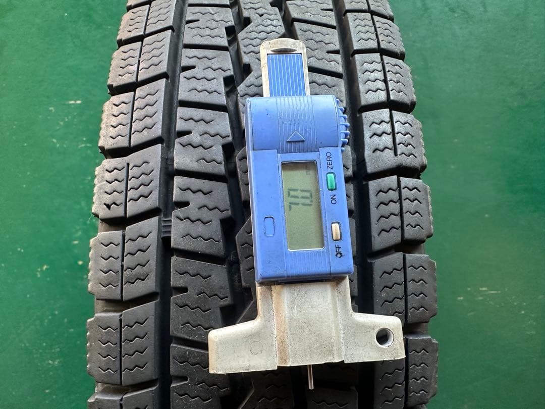 ダンロップ　WINTER MAXX SV01 145/80R12 ４本セット