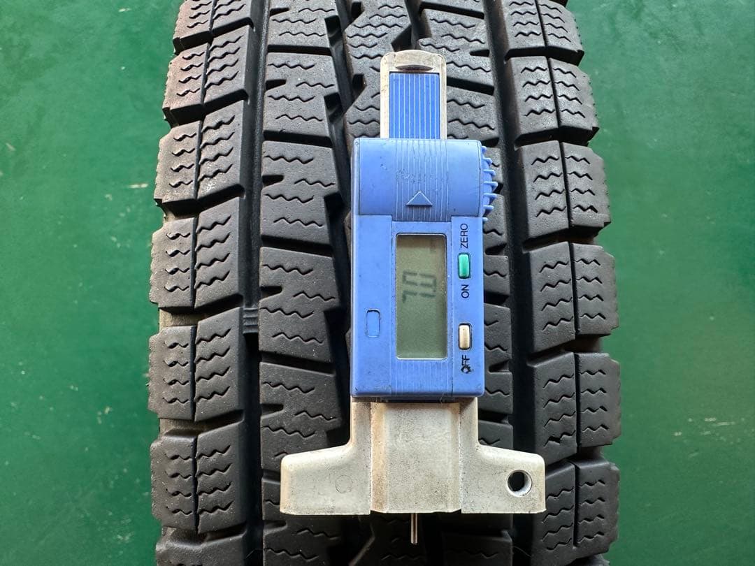 ダンロップ　WINTER MAXX SV01 145/80R12 ４本セット