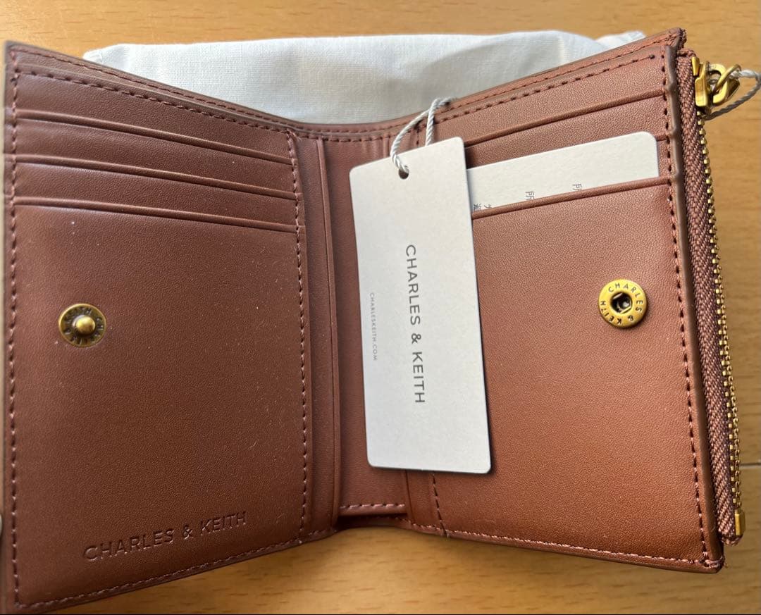 CHARLES&KEITH 財布